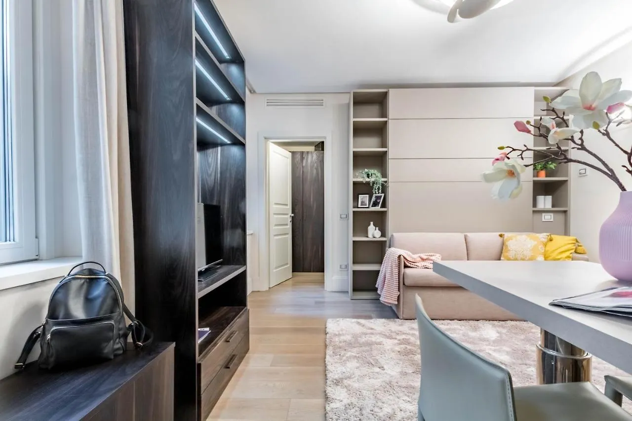 Joivy Elegant Studio For 2 Near Duomo Di Milan Apartment 0*,