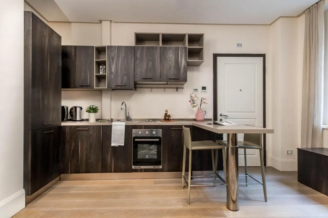 Joivy Elegant Studio For 2 Near Duomo Di Milan Apartment Italy